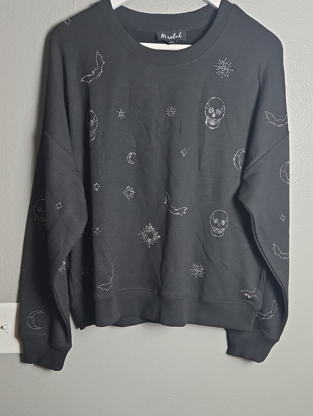 Marled Halloween Rhinestone Black Sweater Size XL